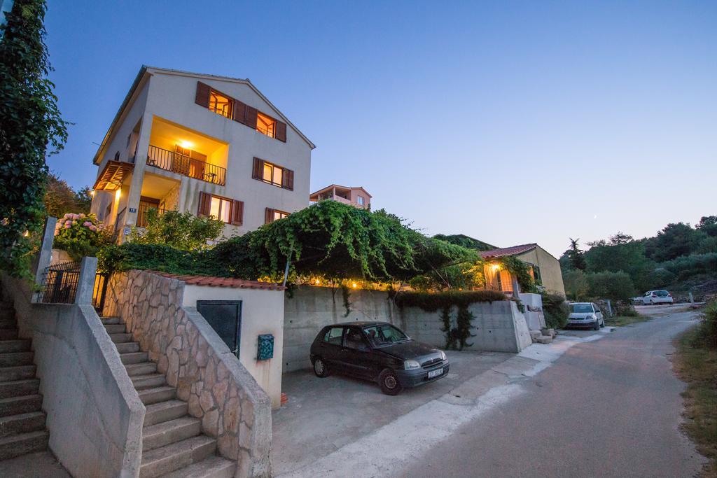 Apartments Pol Murvu Віс Екстер'єр фото